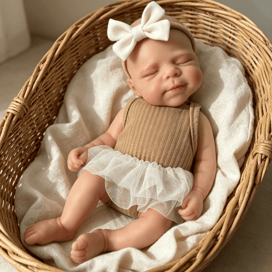 30 cm schlafende Pascale Reborn Puppe aus Silikon im braunen Kleid