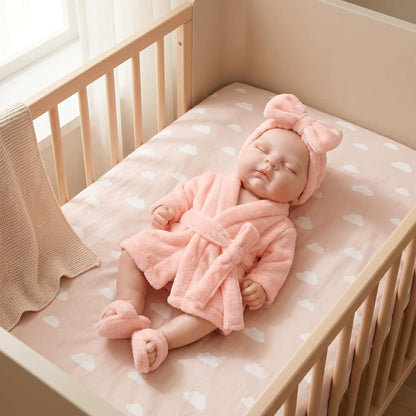 18 Zoll realistische Peaches Reborn Puppe aus Vollsilikon im rosa Bademantel