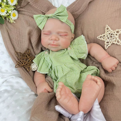 45 cm dehnbare Pascale-Reborn Puppe aus Vollsilikon im grünen Karo Outfit