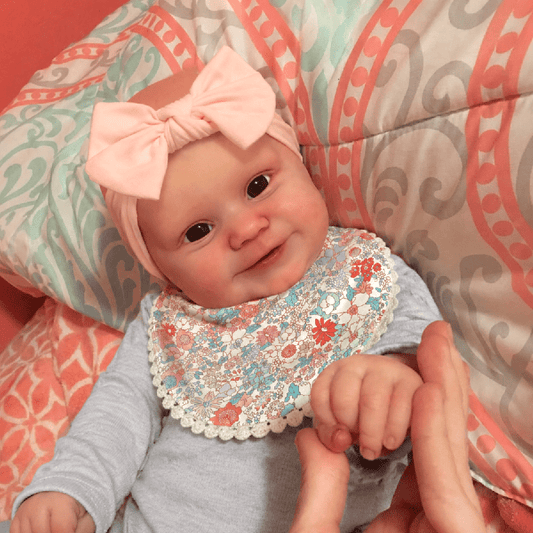 50cm Maddie Reborn Babypuppe mit offenen Augen im grauen Outfit