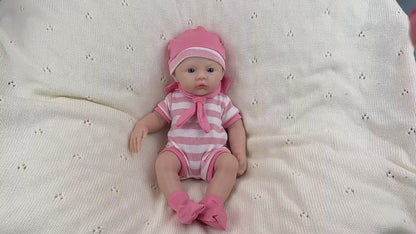 30 cm vollständig aus Silikon gefertigtes Reborn Baby Meadow Mädchen in rosa gestreifter Kleidung