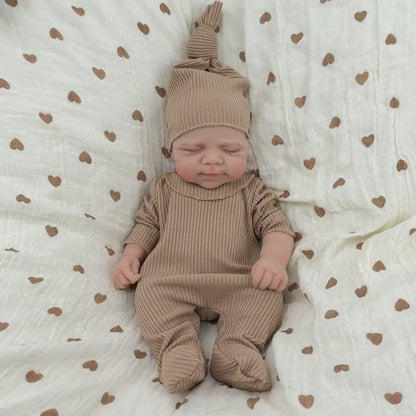 30 cm schlafende Pascale Reborn-Puppe aus Vollsilikon in brauner Kleidung