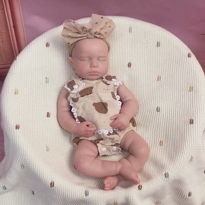 45 cm dehnbares Loulou Reborn Mädchen aus Vollsilikon im Bären Strampler
